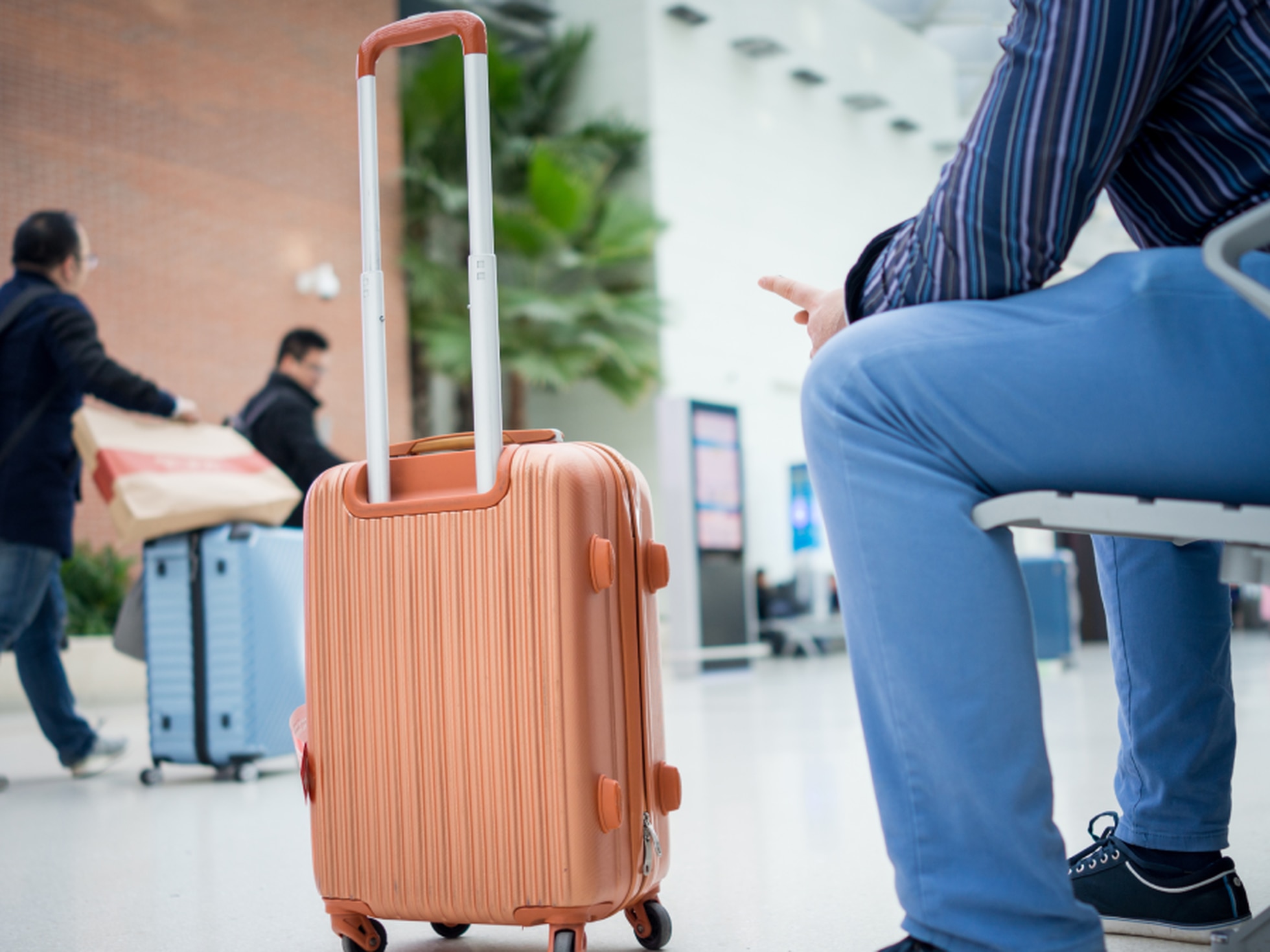 ¿Cuáles son las ventajas de las maletas rígidas sin cremallera?