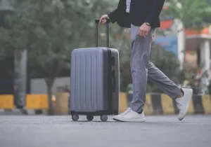 ¿Qué tamaños y capacidades están disponibles en las maletas de viaje juvenil?